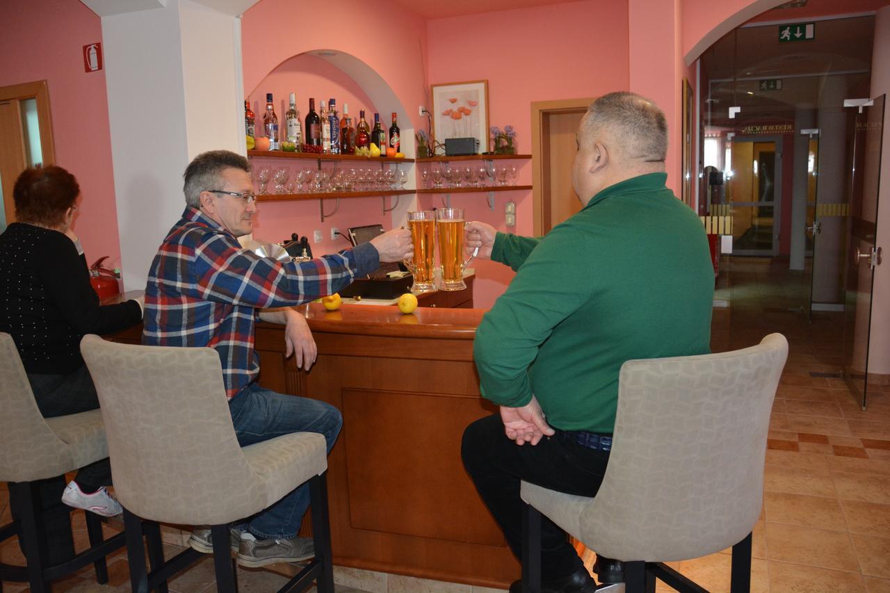 Hotel Imperium Alsómarác Kültér fotó