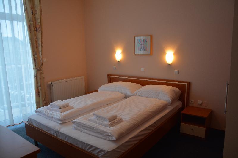 Hotel Imperium Alsómarác Kültér fotó