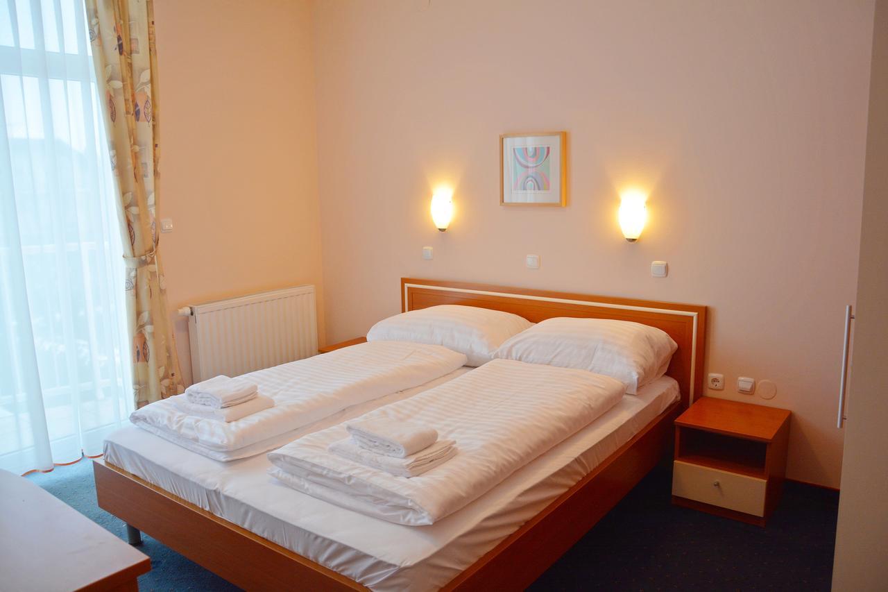 Hotel Imperium Alsómarác Kültér fotó